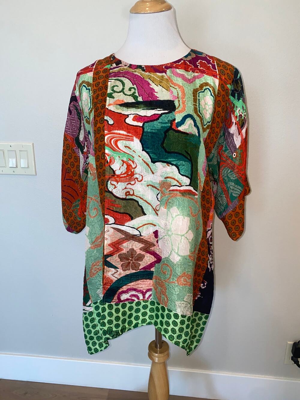 Citron Silk Blend Tunic Blouse Colorful S/S Size XS
